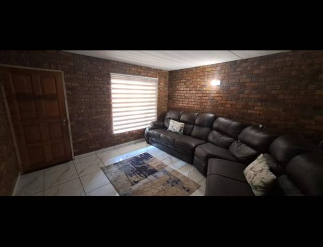 2 BEDROOM PROPERTY TO RENT IN ELSPARK